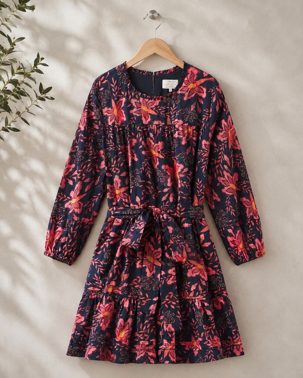 Trovata Nia Navy and Pink Dress Size Large NWT